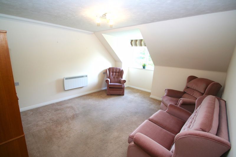 Property photo 2 of 14 Photo 12