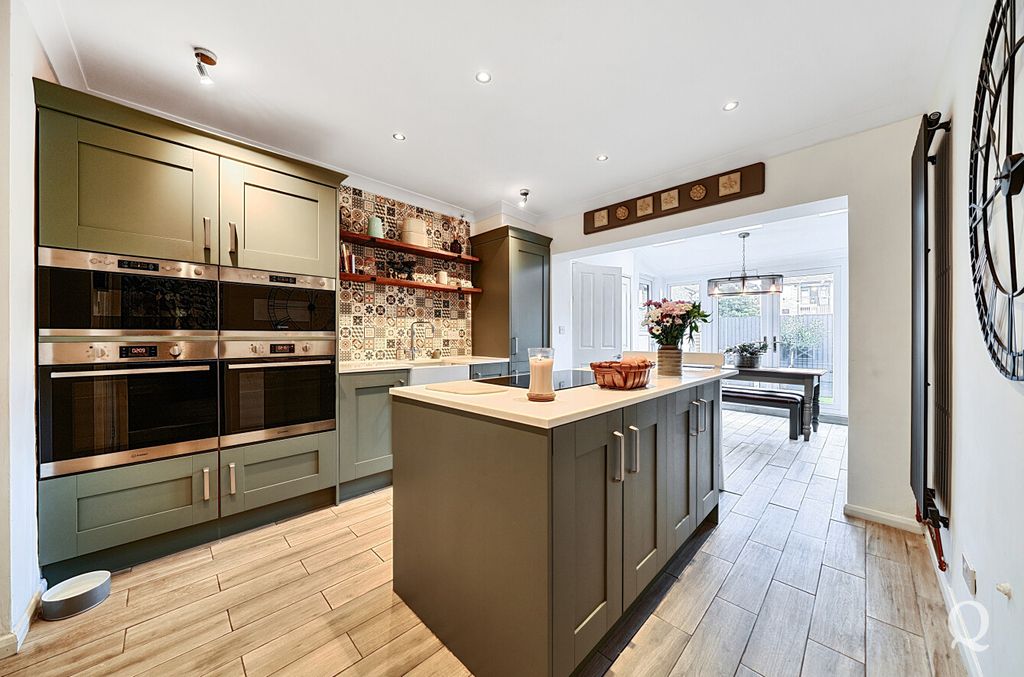 Property photo 3 of 33 28Ae5277-181B-4Ea...