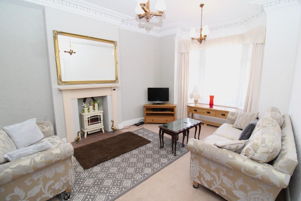 Property photo 2 of 14 Reception Room