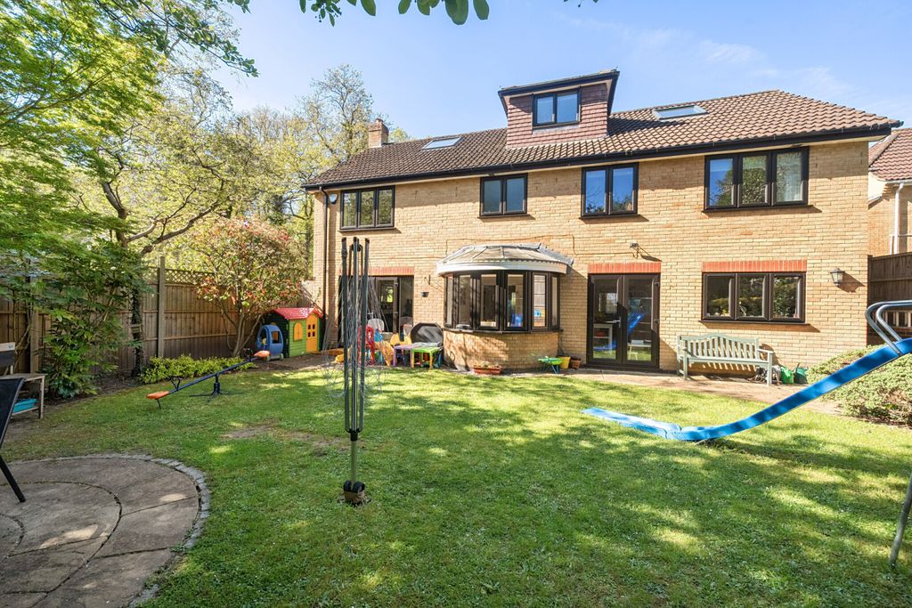 Property photo 2 of 31 Picture No. 39