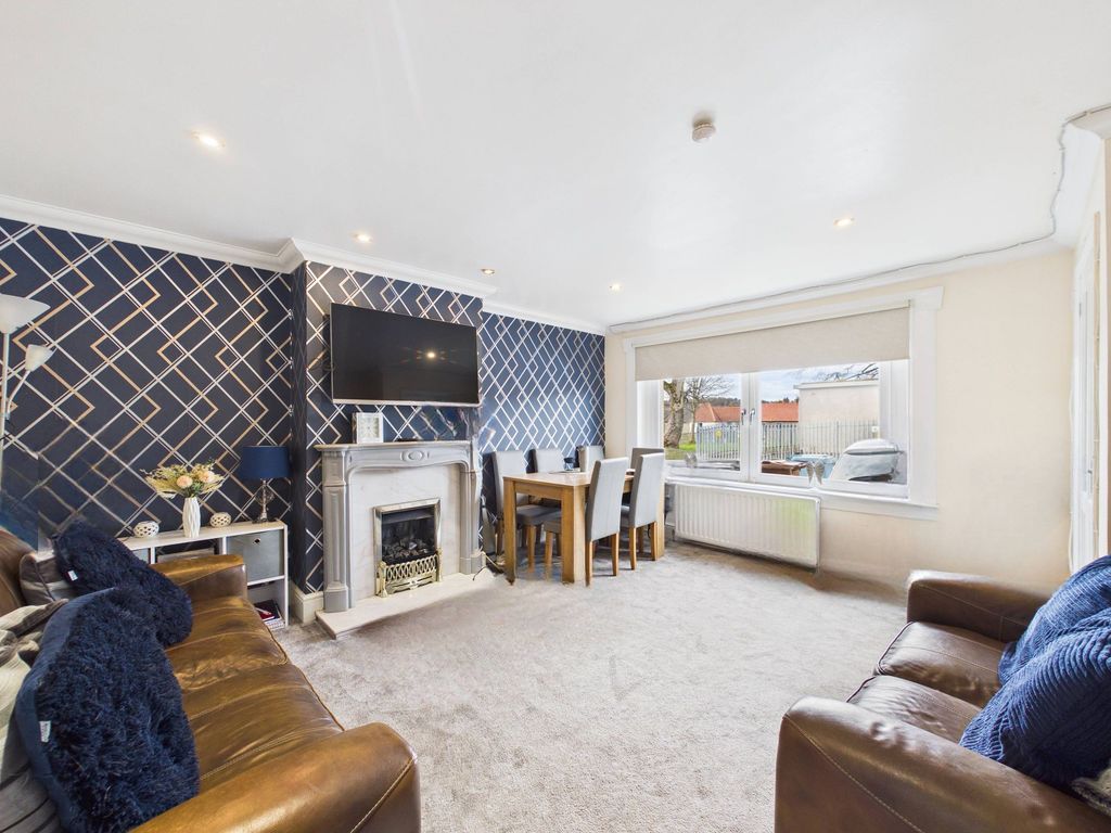 Property photo 2 of 12 Living Room