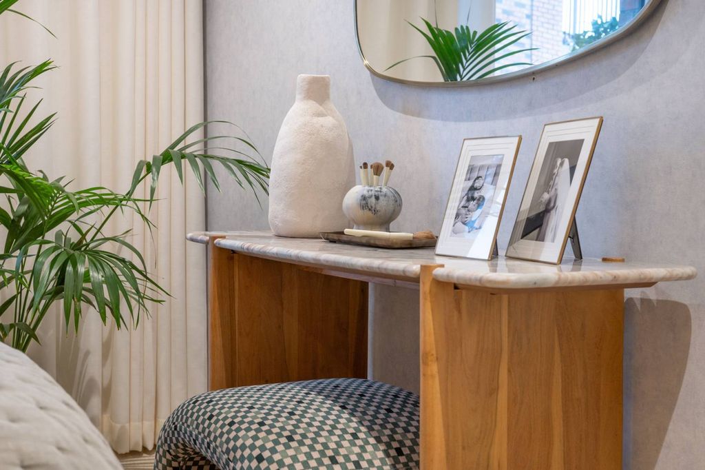 Property photo 1 of 30