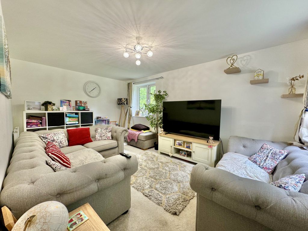 Property photo 2 of 11