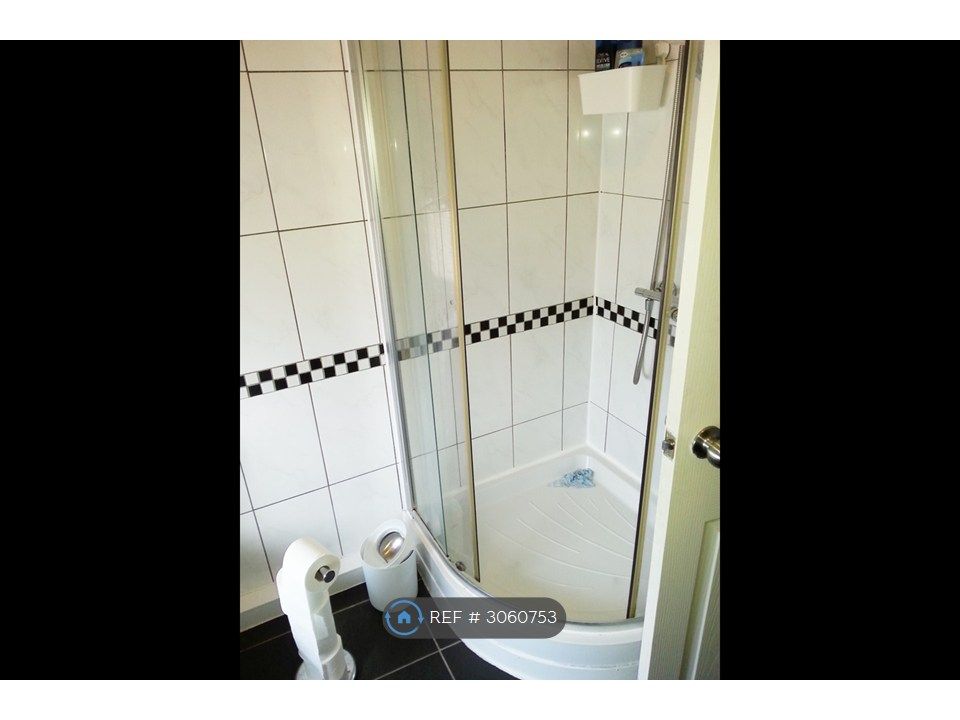 Property photo 3 of 6 Shower Room