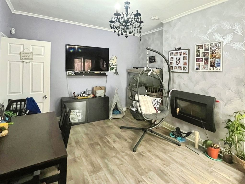 Property photo 3 of 16 Picture No. 03