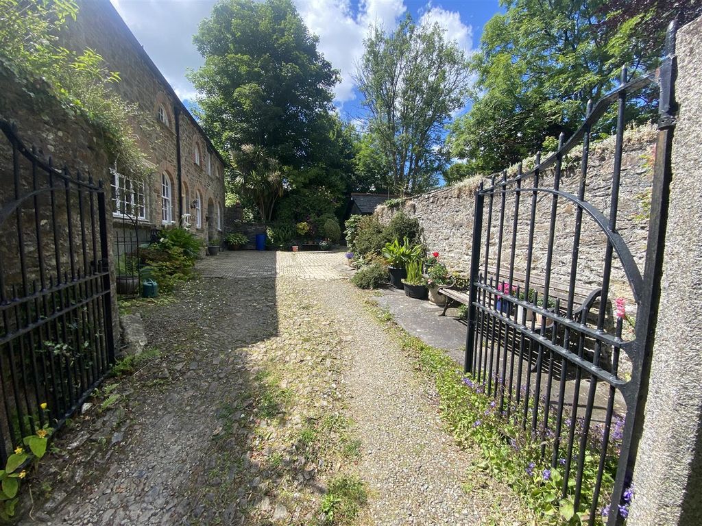 Property photo 2 of 59 Img_2797.Jpeg