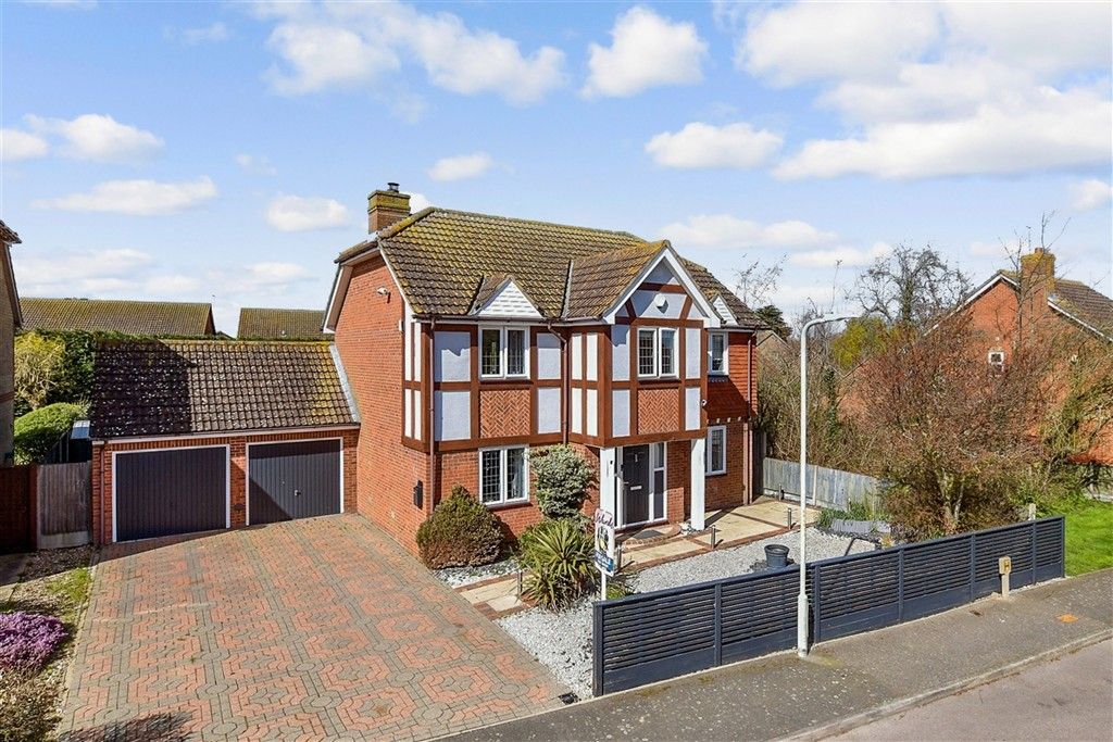 Property photo 1 of 17 External (Web)