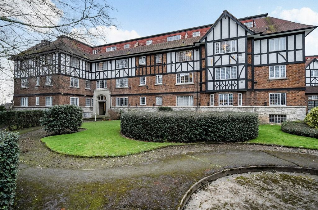 Property photo 1 of 8 Picture No. 10