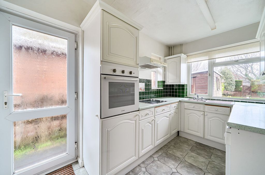 Property photo 3 of 18