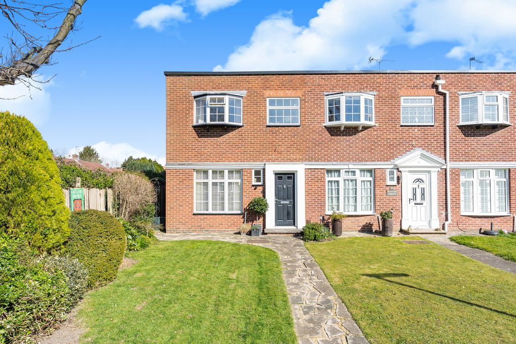 Property photo 2 of 12