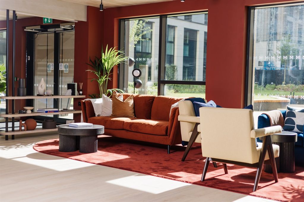 Property photo 3 of 17