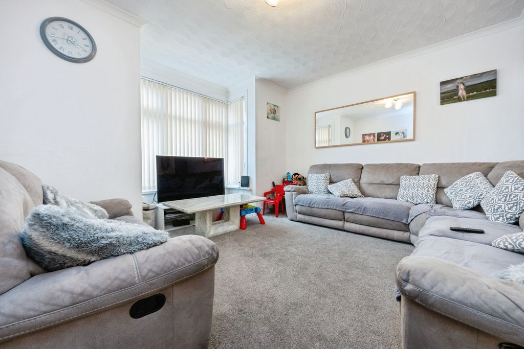 Property photo 3 of 17 Photography