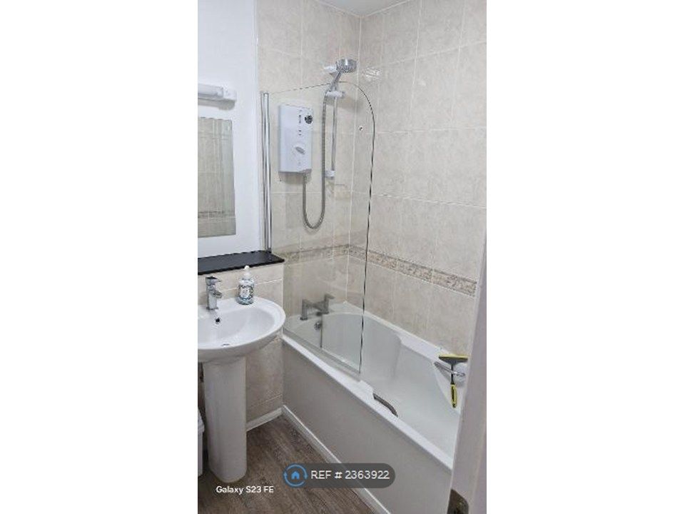 Property photo 3 of 4