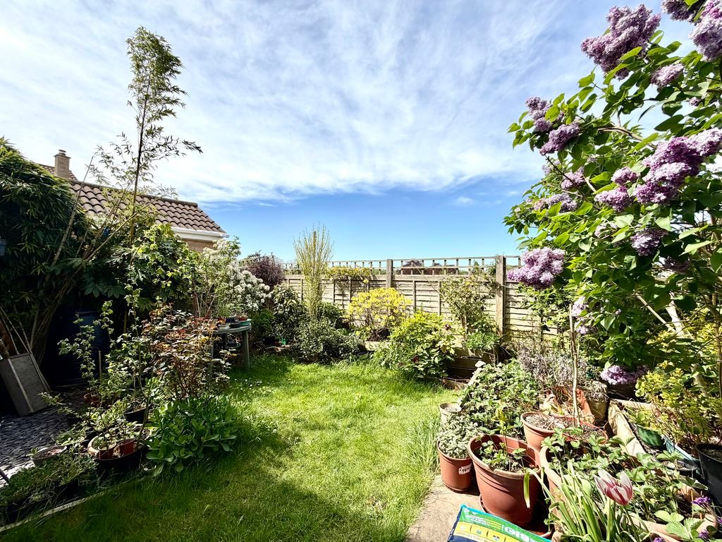 Property photo 2 of 15 Garden