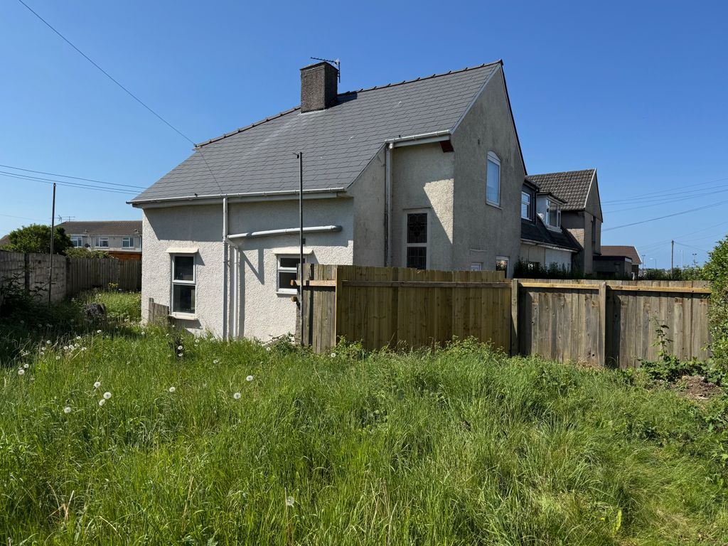 Property photo 3 of 21