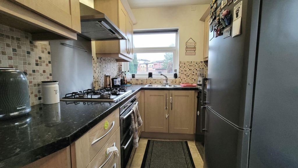Property photo 3 of 16 Image