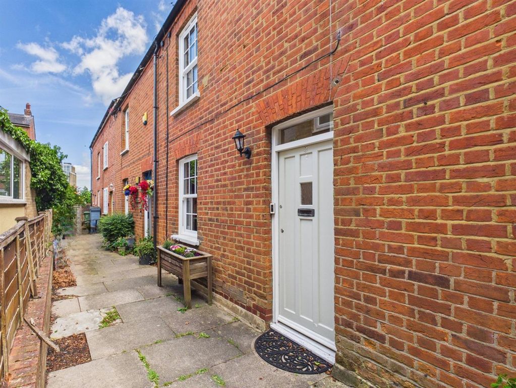 Property photo 1 of 14 v2 598064d9Fd5d4Baca5d61883Ad8ba86d_100_Cam02435G0