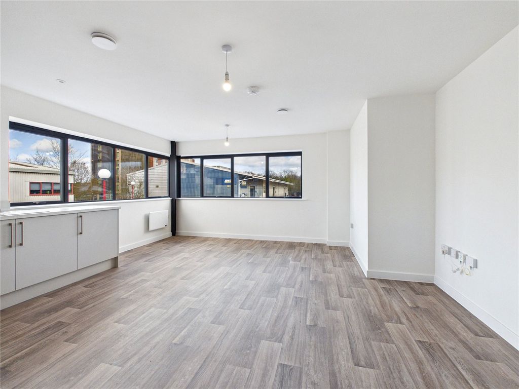 Property photo 1 of 8 Picture No. 01