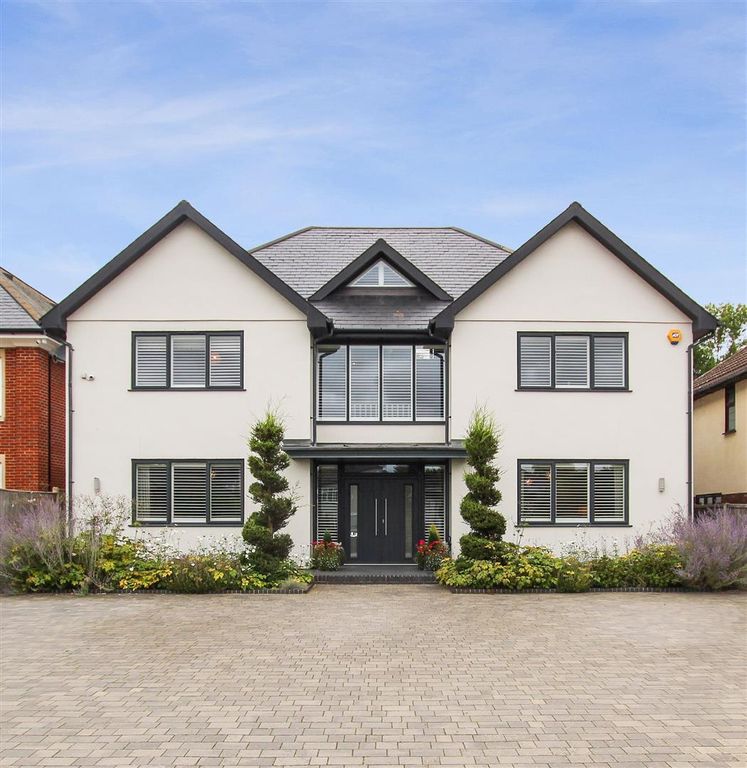 Property photo 1 of 30