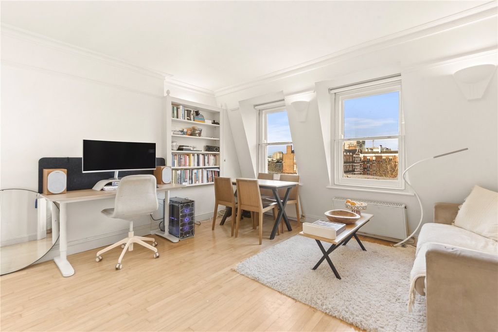 Property photo 1 of 12 Reception