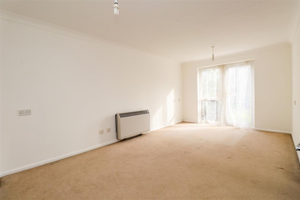 Property photo 3 of 12 Living Room