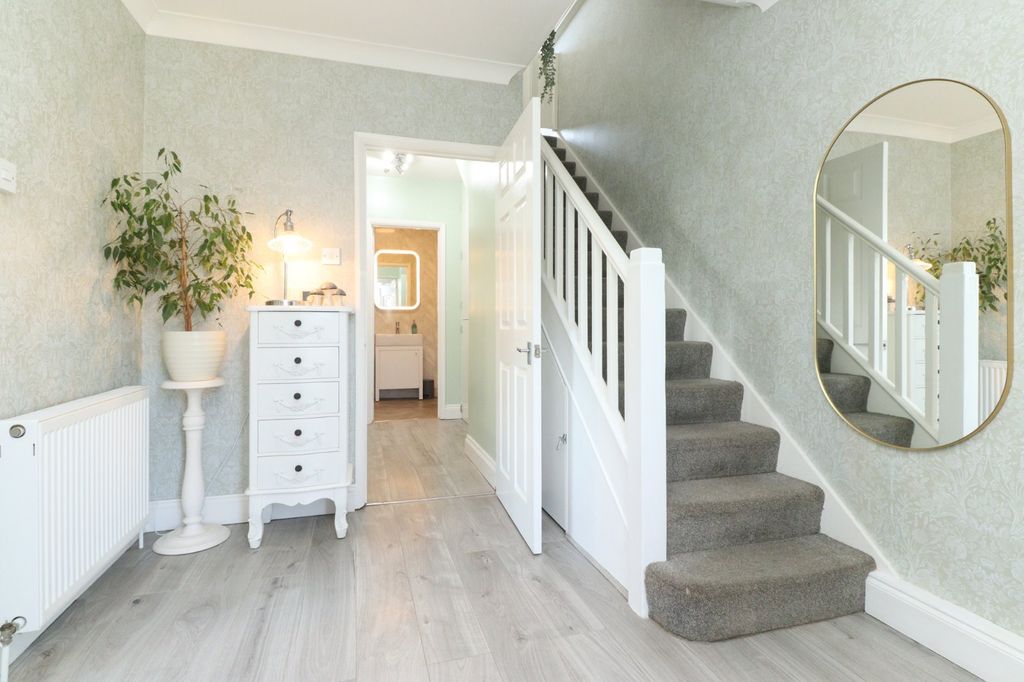 Property photo 2 of 24 Picture 2