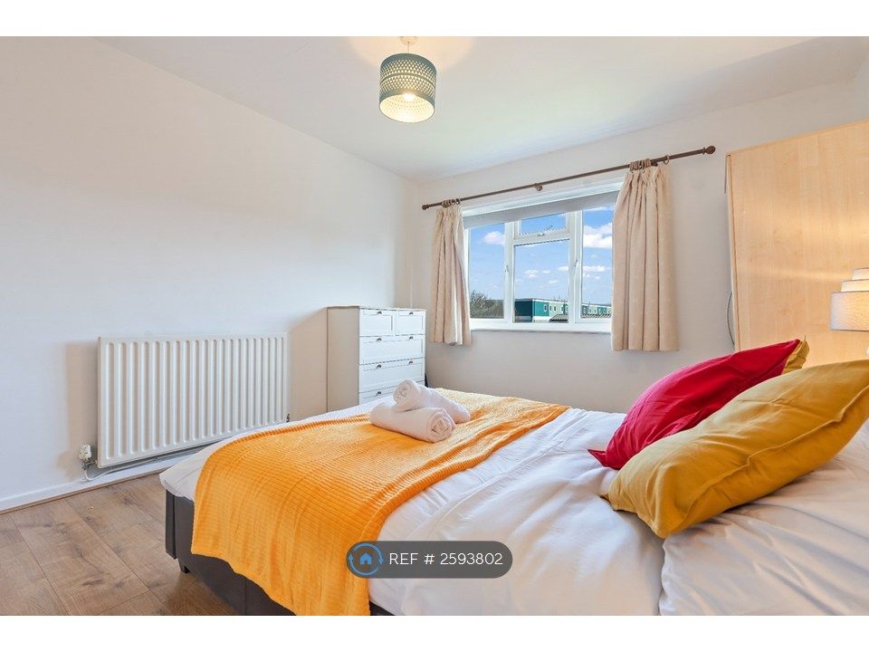 Property photo 1 of 35