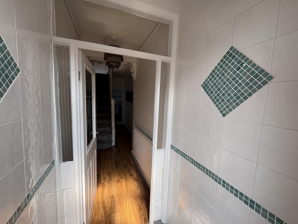 Property photo 2 of 10 Entrance Porch