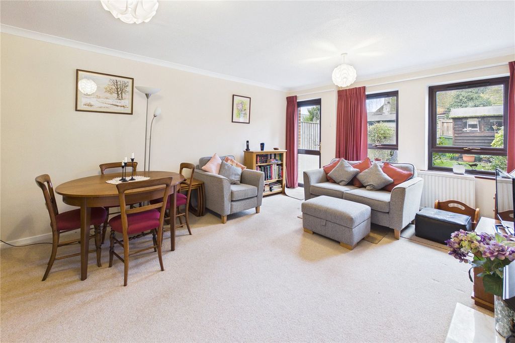 Property photo 2 of 23 Living/Dining Room