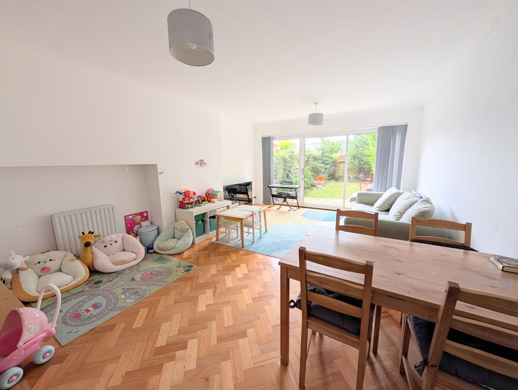 Property photo 1 of 15 2 Bed Terrace House