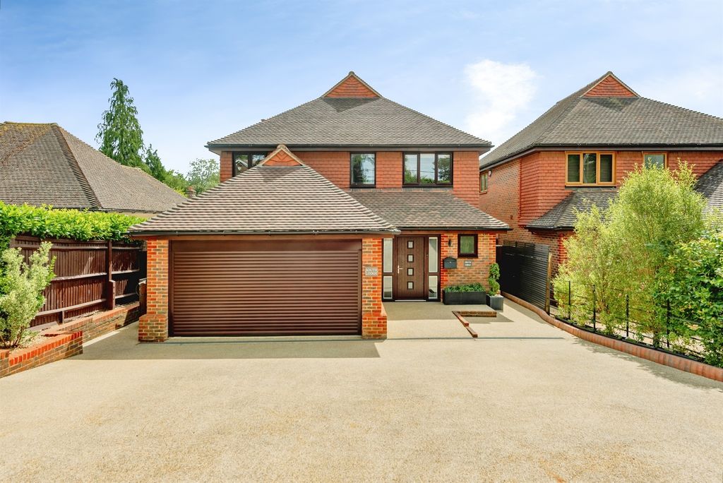 Property photo 1 of 29