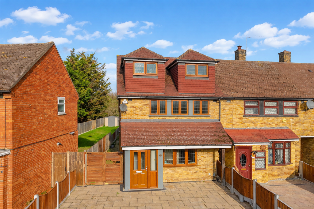 Property photo 1 of 28 17C55249-5A59-4150-992B-719Ec9708A69.Png