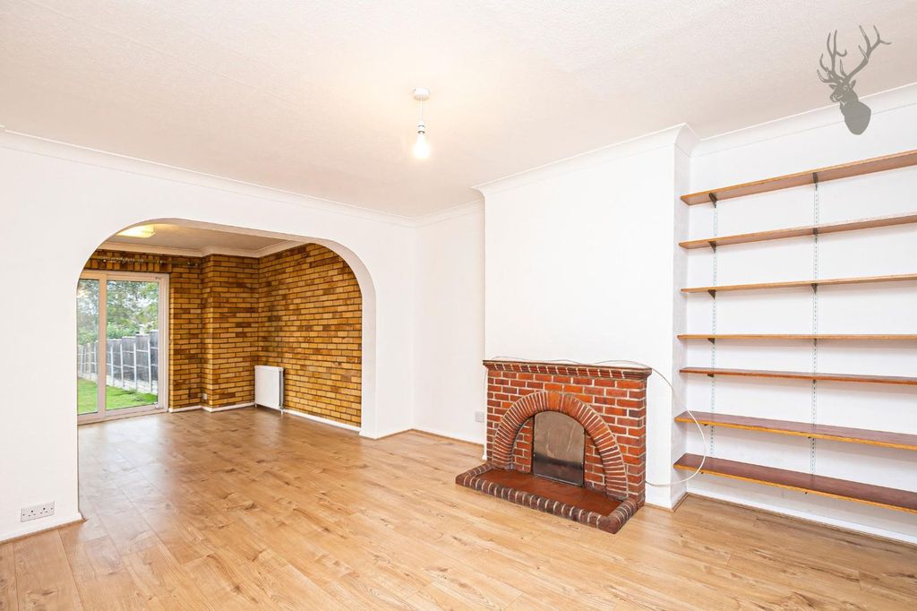 Property photo 3 of 10