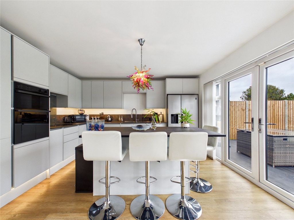 Property photo 3 of 30 Picture No. 23