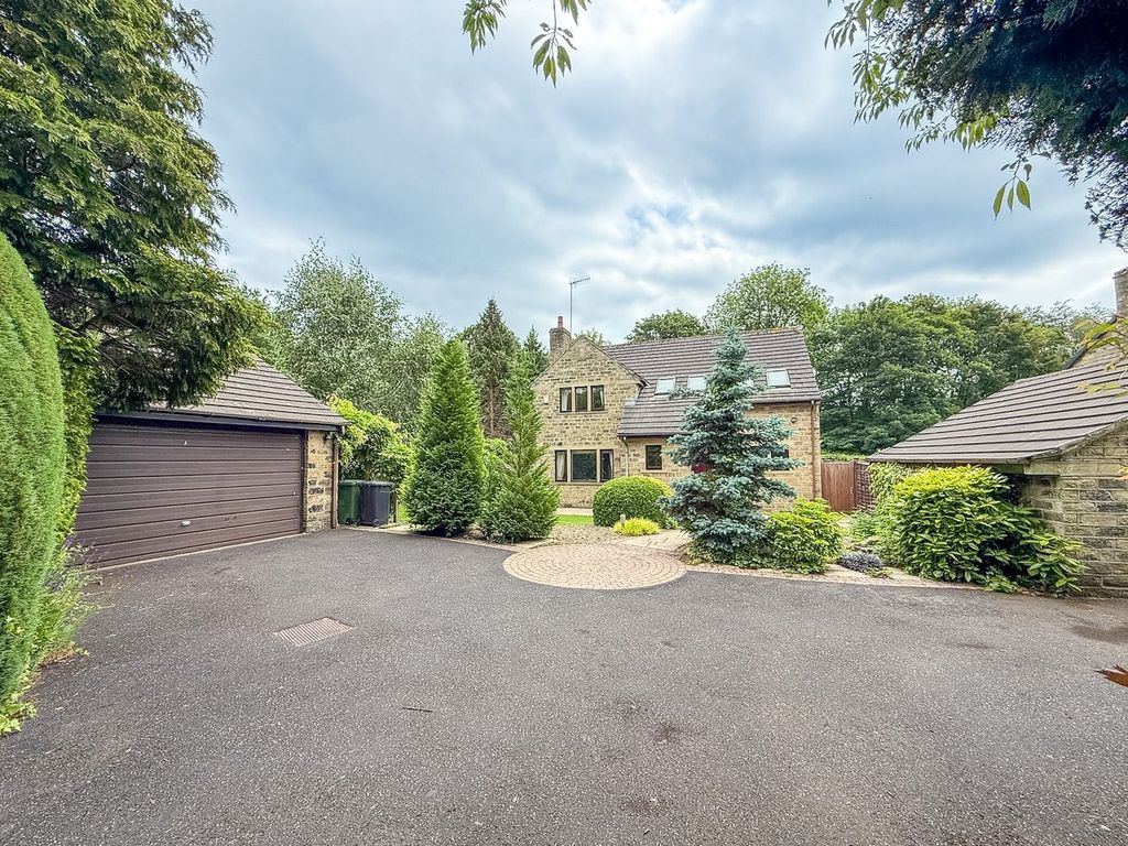 Property photo 1 of 31