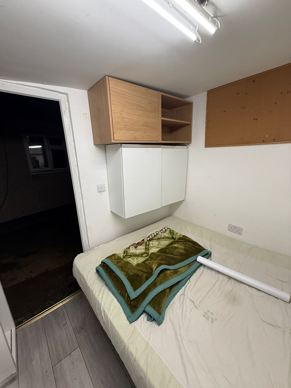 Property photo 1 of 5