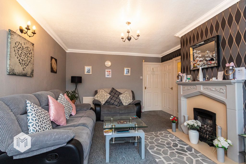 Property photo 2 of 17 Picture No. 53