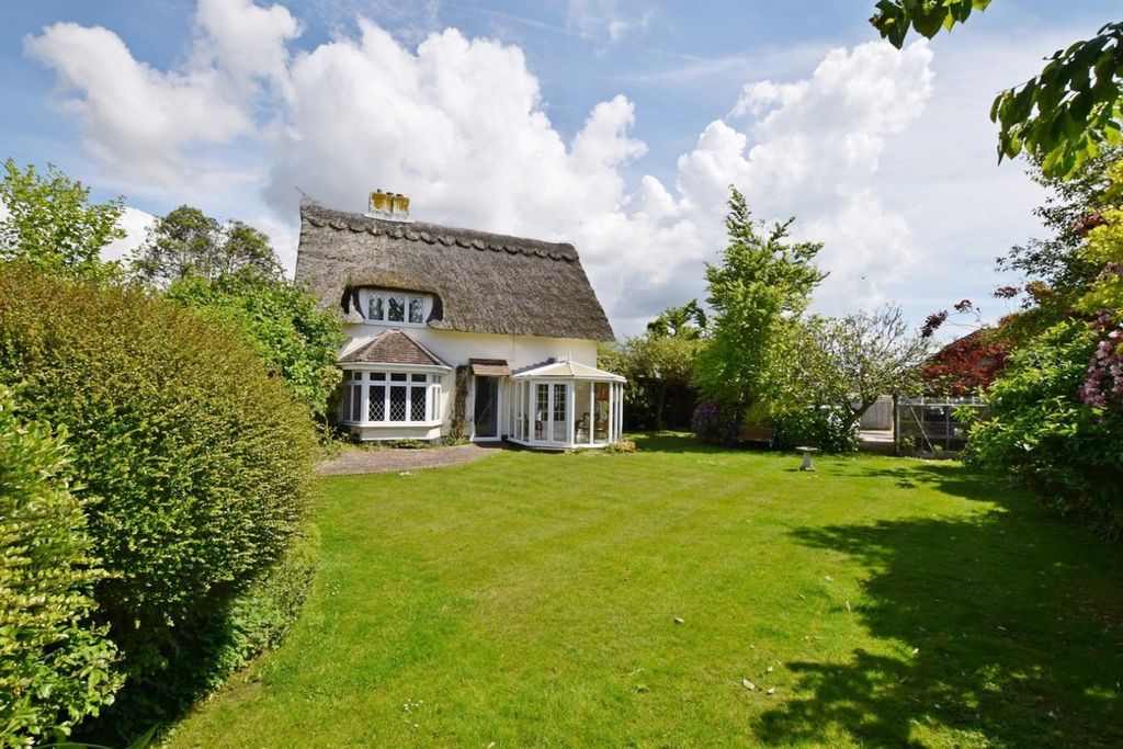 Property photo 2 of 10 (Main)