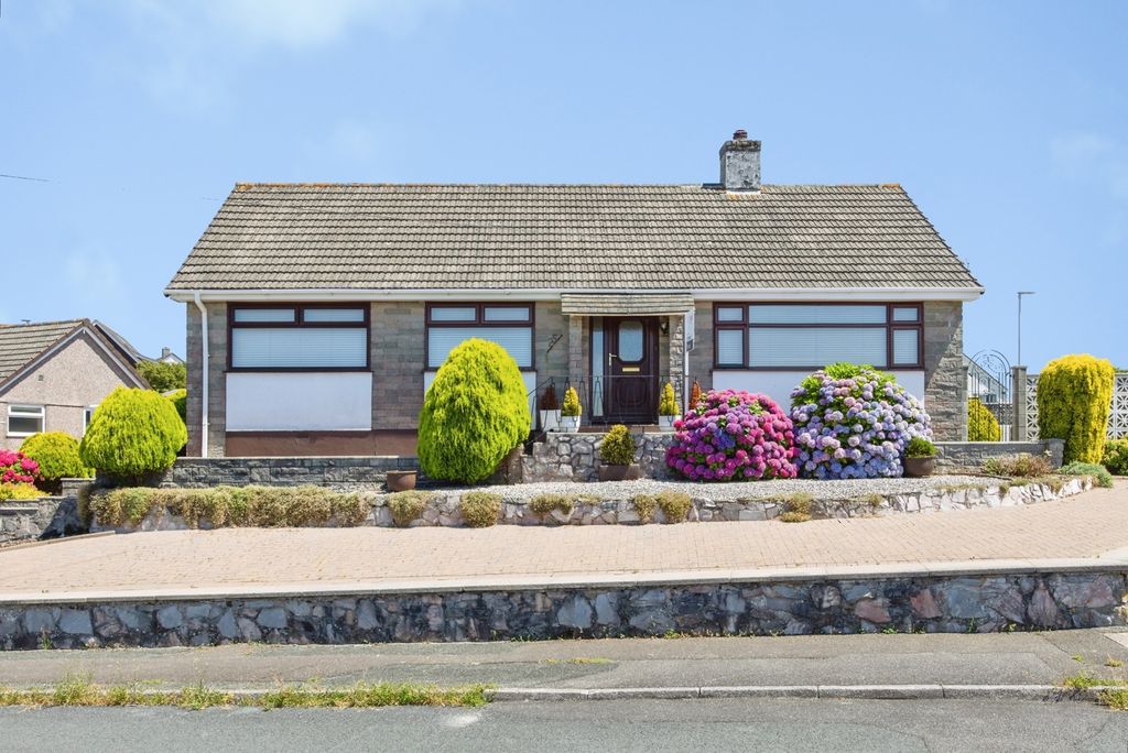 Property photo 1 of 30 Pbox-Img.Jpg