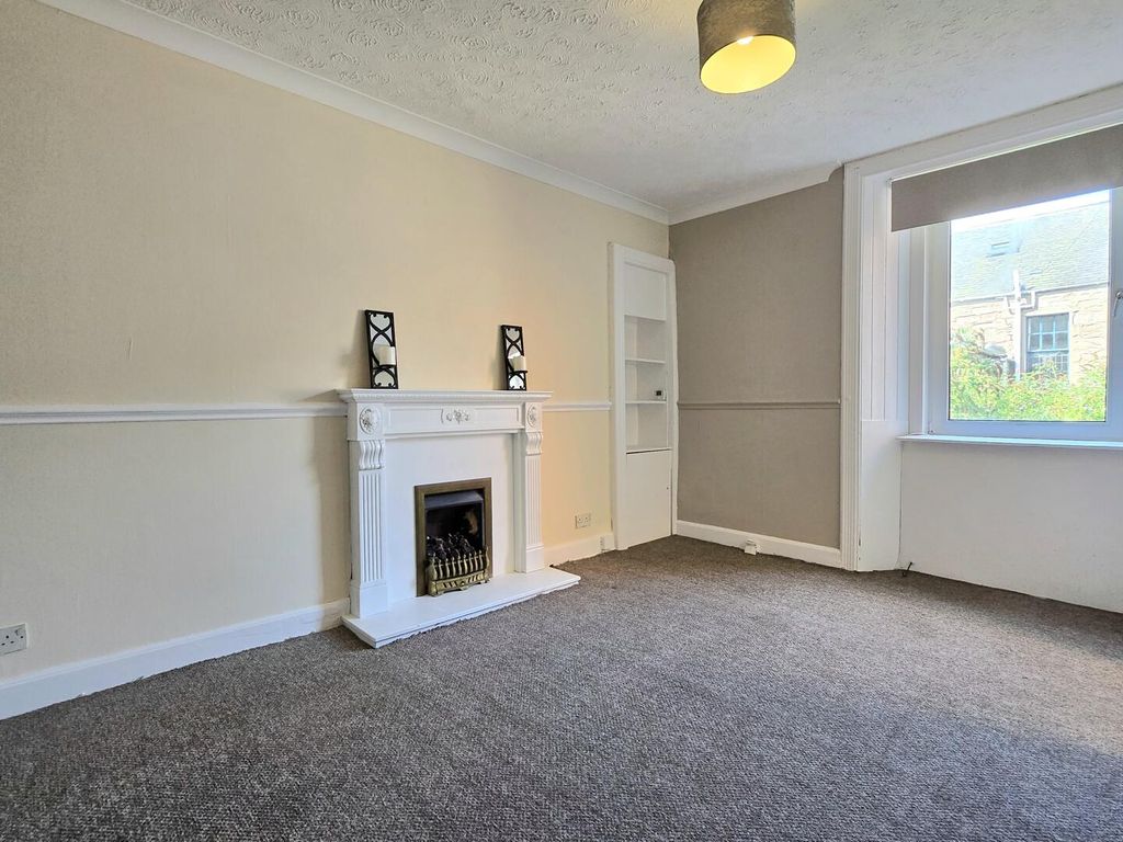 Property photo 2 of 19 Living Room