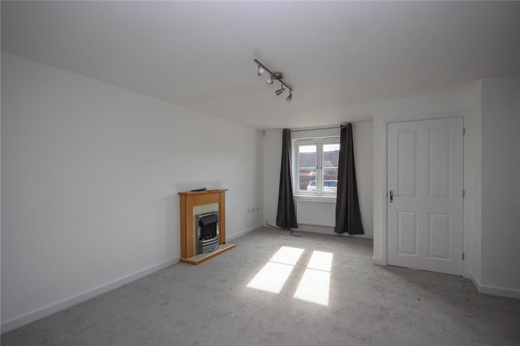 Property photo 2 of 11 Picture No. 20