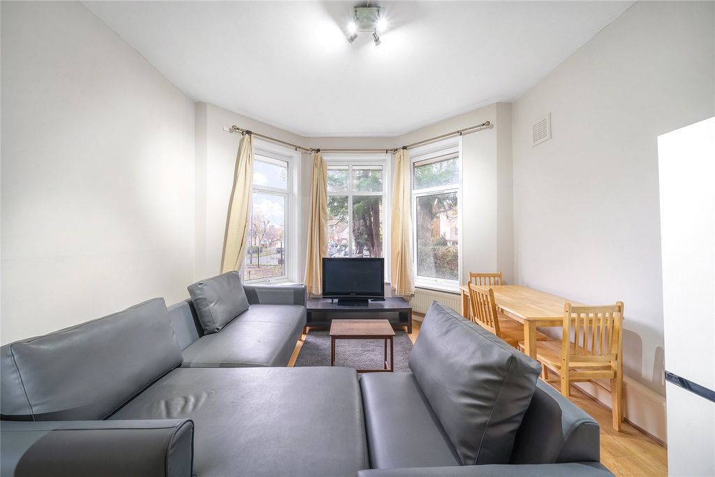 Property photo 3 of 9 Picture No. 02