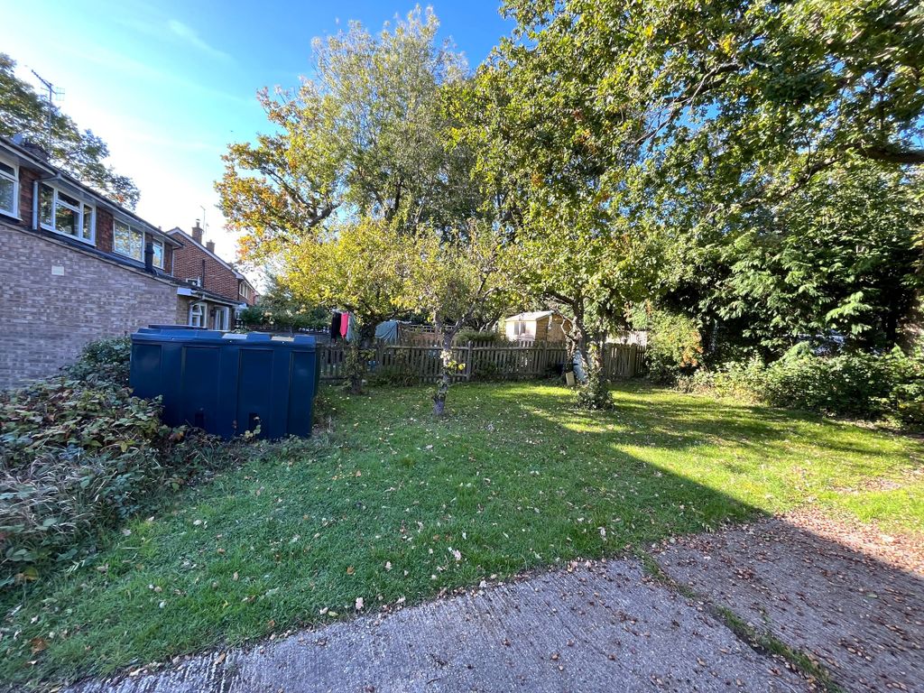 Property photo 2 of 17