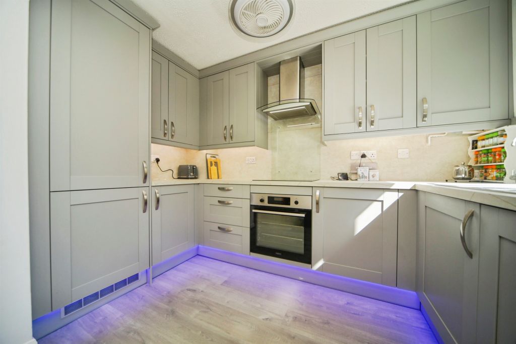 Property photo 3 of 19