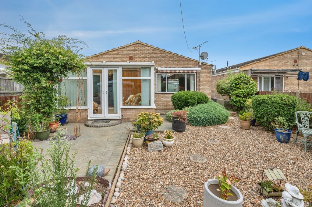 Property photo 3 of 19