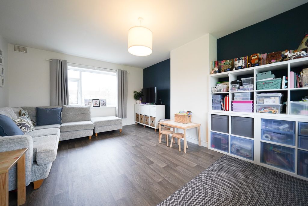 Property photo 2 of 25 Dsc00065