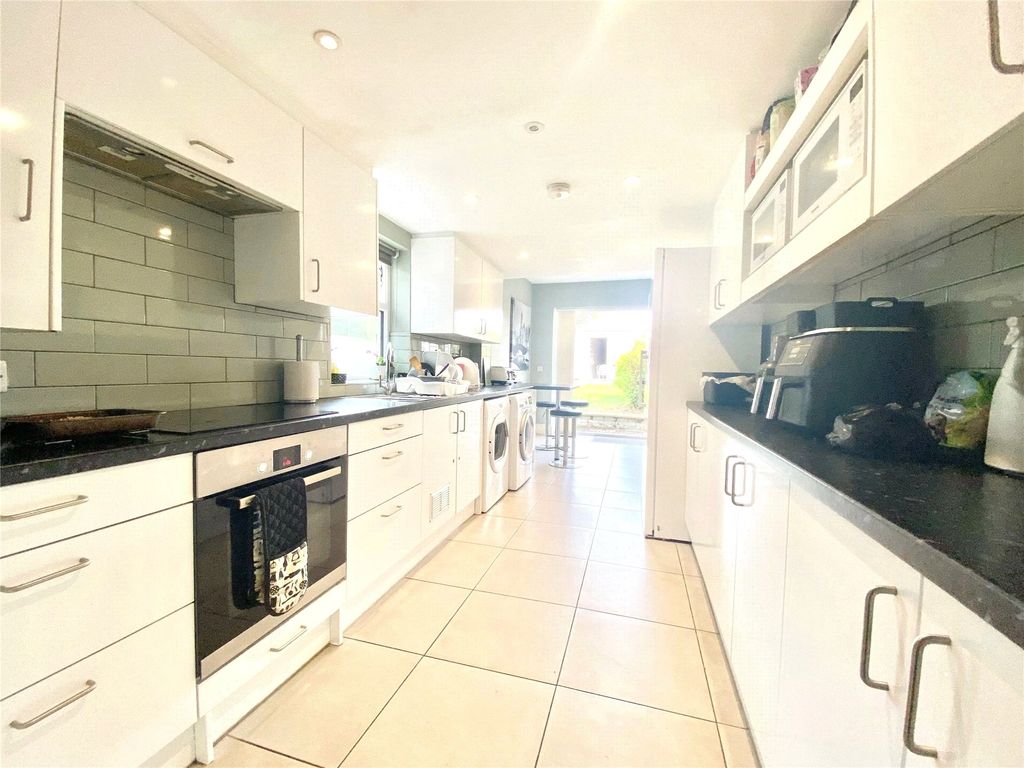 Property photo 2 of 7 Picture No. 06
