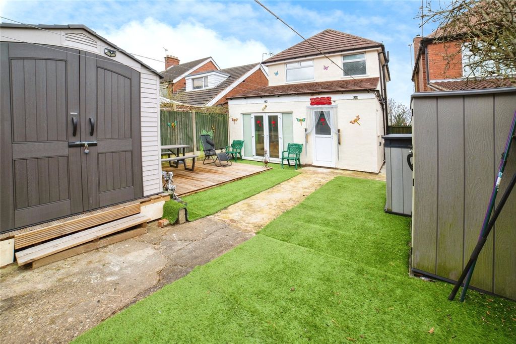 Property photo 2 of 14 Rear