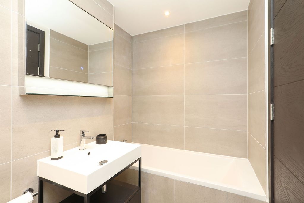 Additional image 18 of 2 bed flat for saleHallam Towers, Fulwood Road, Sheffield S10