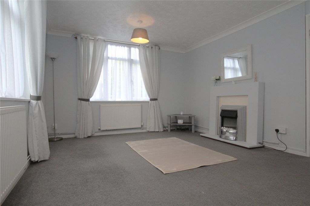 Property photo 3 of 6 Picture No. 02